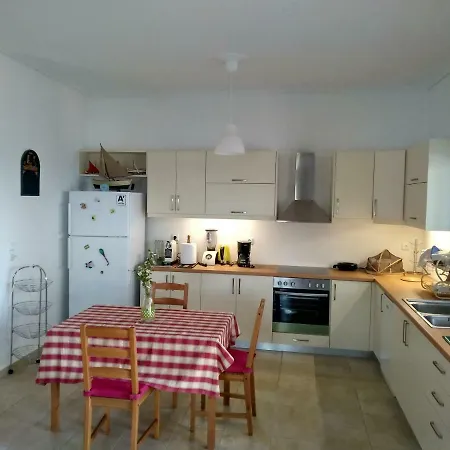 Летний дом Kymi Bay House Платана